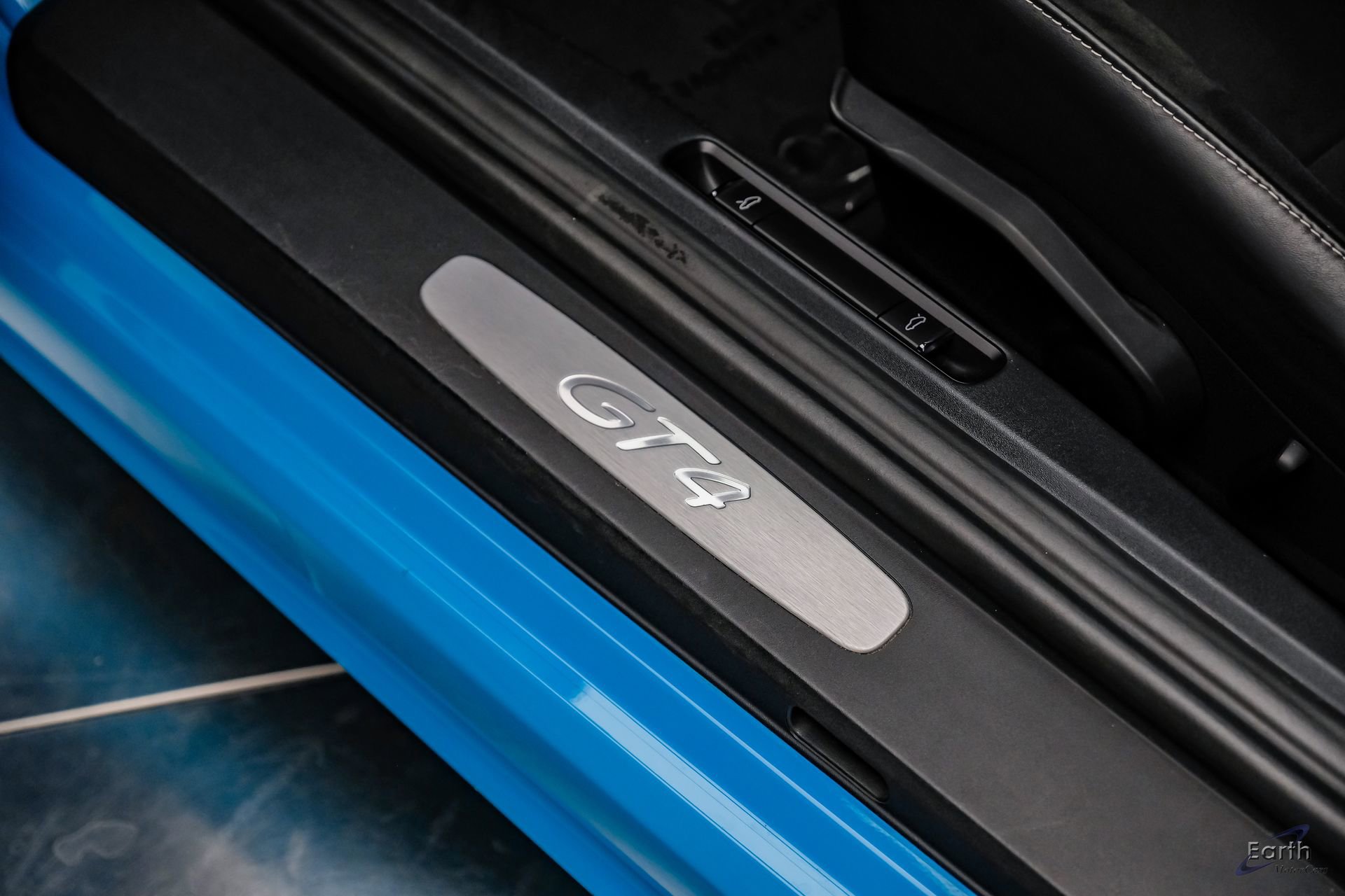 Used 2020 Porsche 718 Cayman GT4 image 45