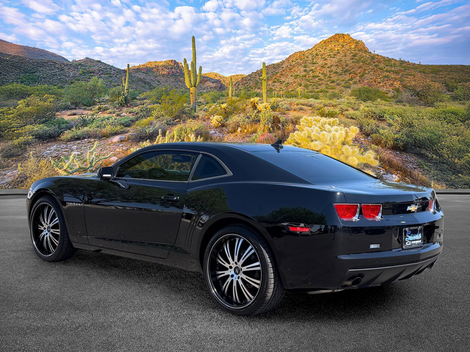 Used 2011 Chevrolet Camaro LS RWD image 7