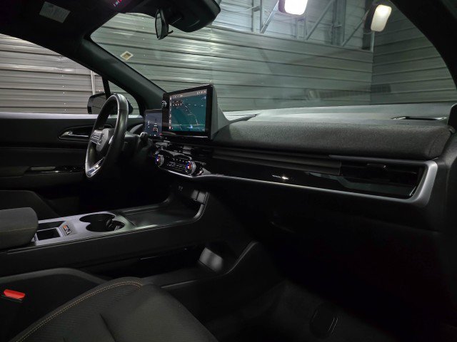 Used 2024 Honda Prologue EX image 12