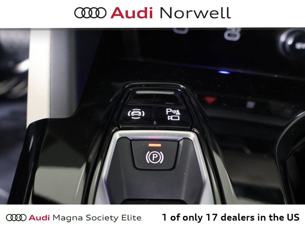 Used 2025 Audi Q5 Prestige AWD/4WD image 5