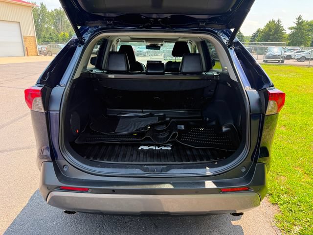 Used 2021 Toyota RAV4 Limited AWD/4WD image 3