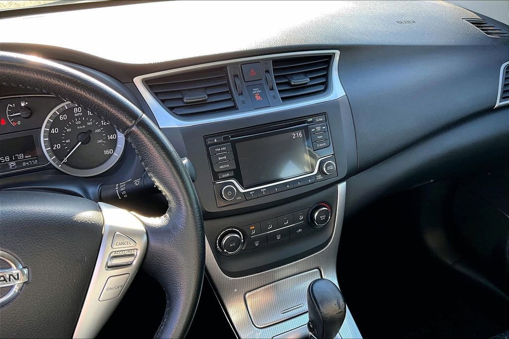 Used 2015 Nissan Sentra SR image 9