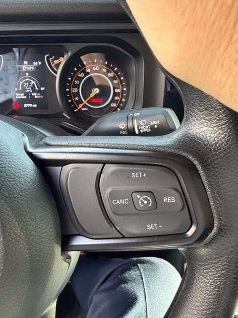 Used 2025 Jeep Wrangler Sport AWD/4WD image 17