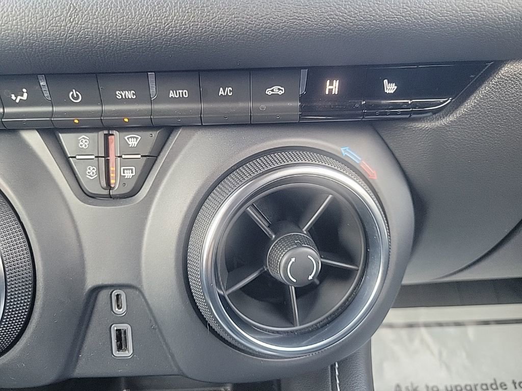 Certified 2023 Chevrolet Blazer LT w/ Convenience Package image 18