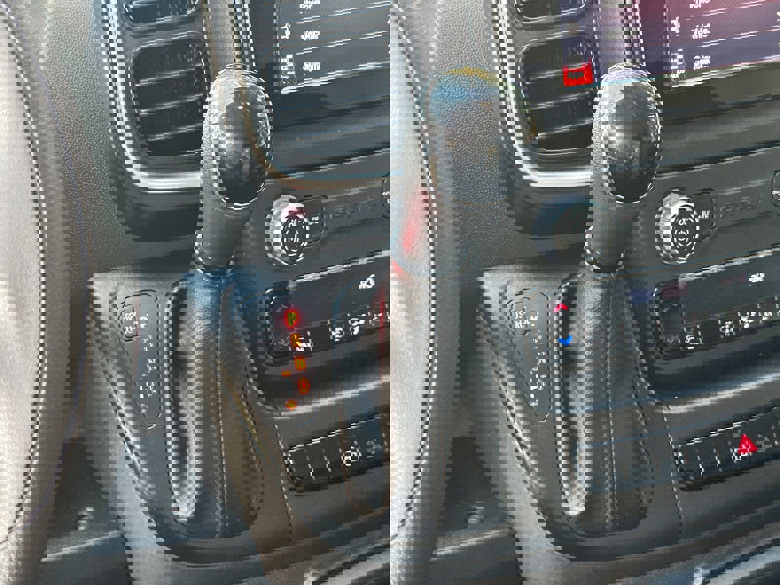 Used 2024 RAM ProMaster 2500 image 30