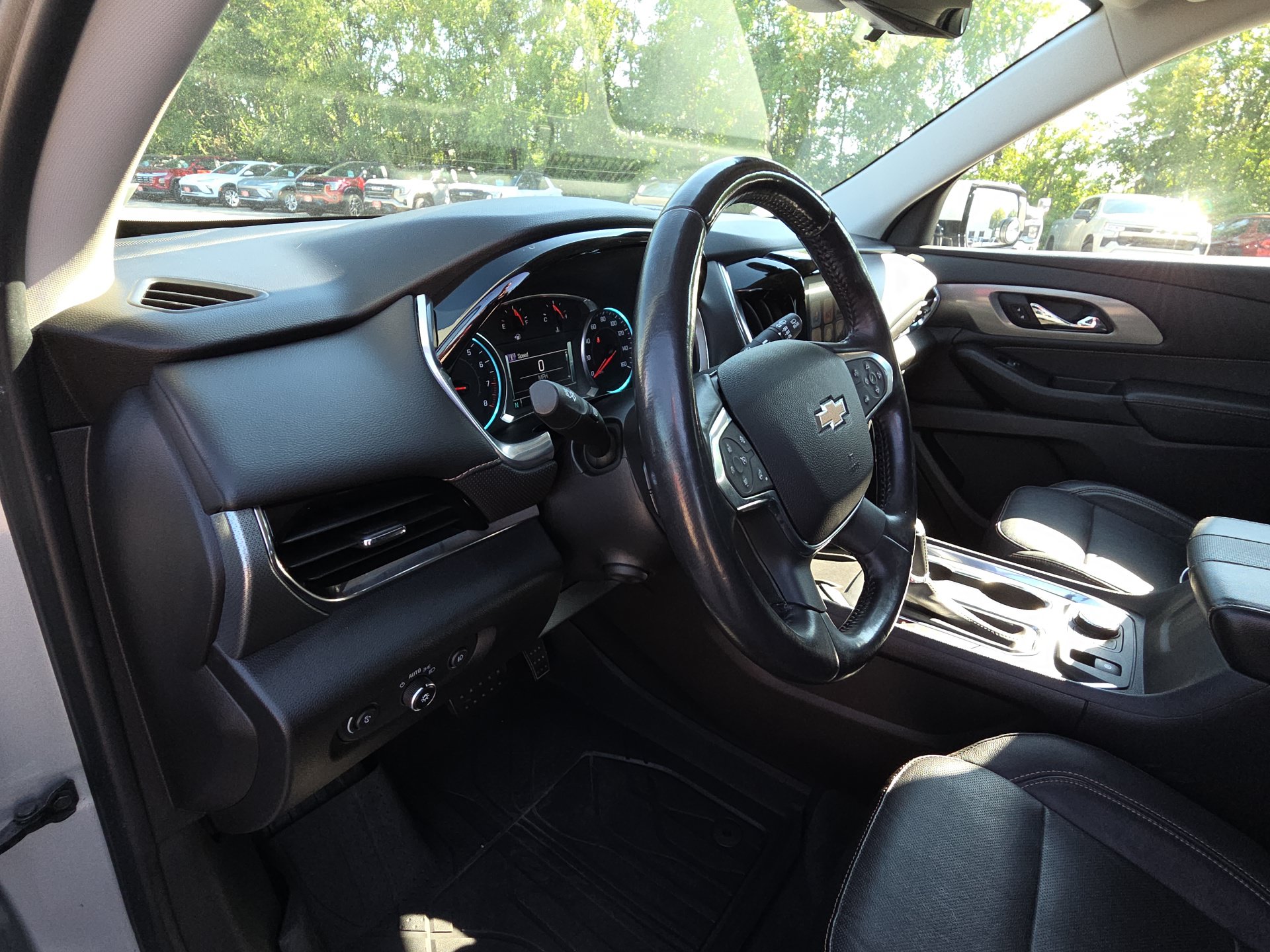 Used 2019 Chevrolet Traverse Premier w/ LPO, Floor Liner Package AWD/4WD image 14