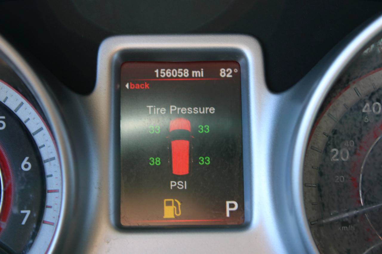 Used 2016 Dodge Journey SXT w/ Comfort/Convenience Group FWD image 23
