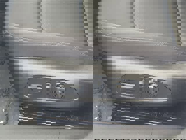 Used 2025 Chevrolet Malibu LT image 17