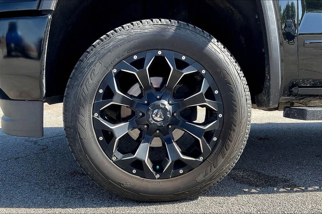 Used 2017 GMC Sierra 1500 SLT AWD/4WD image 8