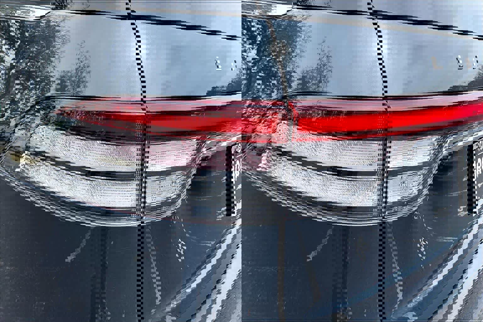 Used 2023 Lincoln Aviator Reserve w/ Equipment Group 201A image 27