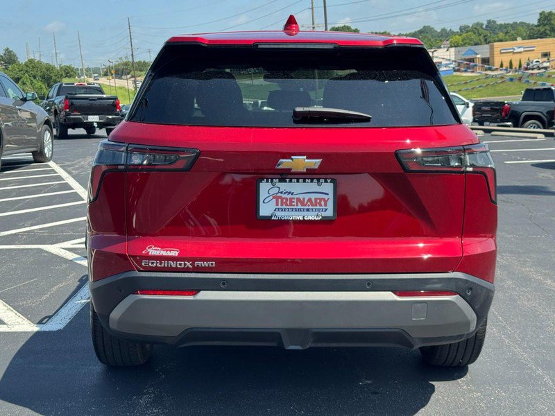Used 2026 Chevrolet Equinox LT AWD/4WD image 5