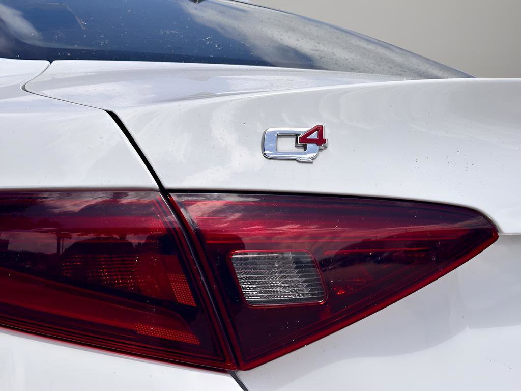 Used 2022 Alfa Romeo Giulia Ti AWD/4WD image 24