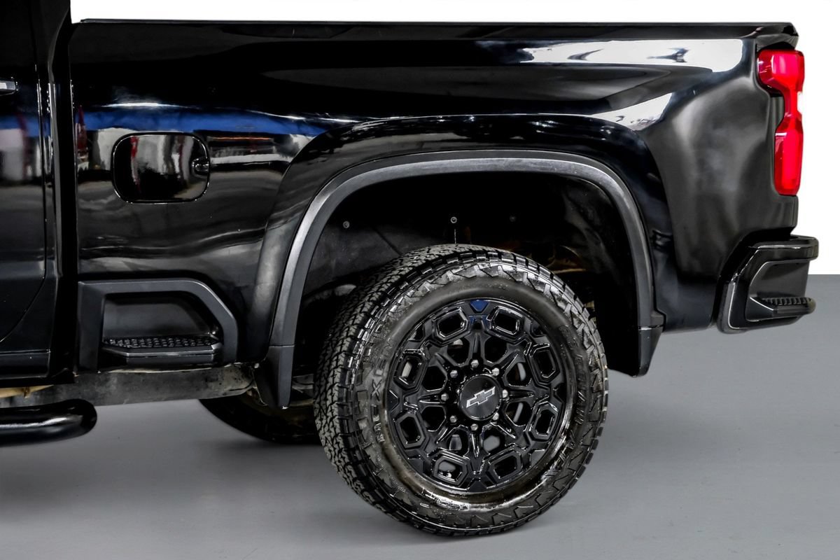 Used 2021 Chevrolet Silverado 2500 LTZ w/ LTZ Plus Package AWD/4WD image 13