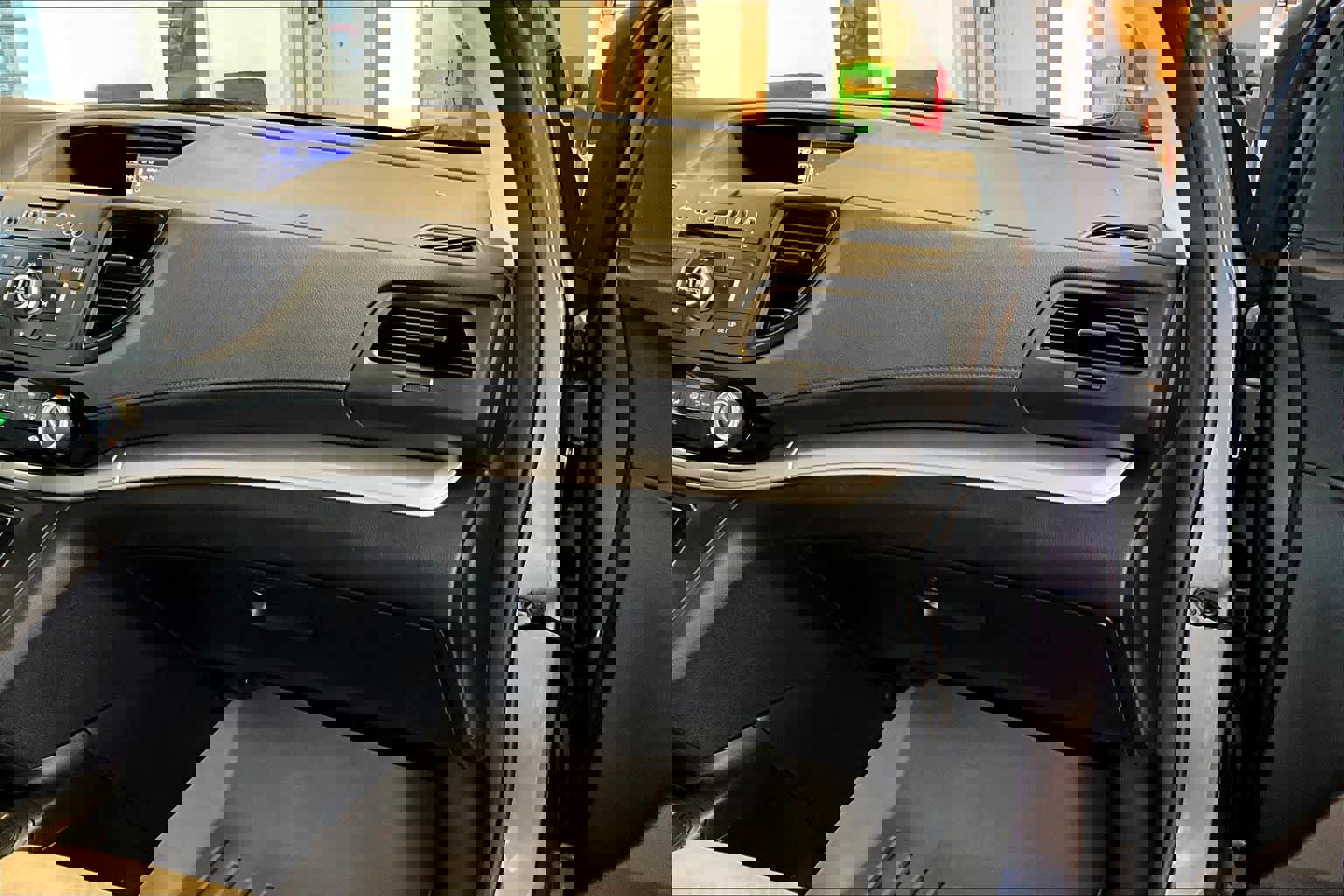 Used 2016 Honda CR-V LX image 18