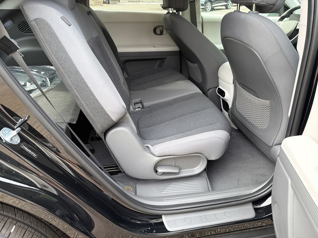 New 2026 Hyundai Ioniq 5 SE RWD image 15