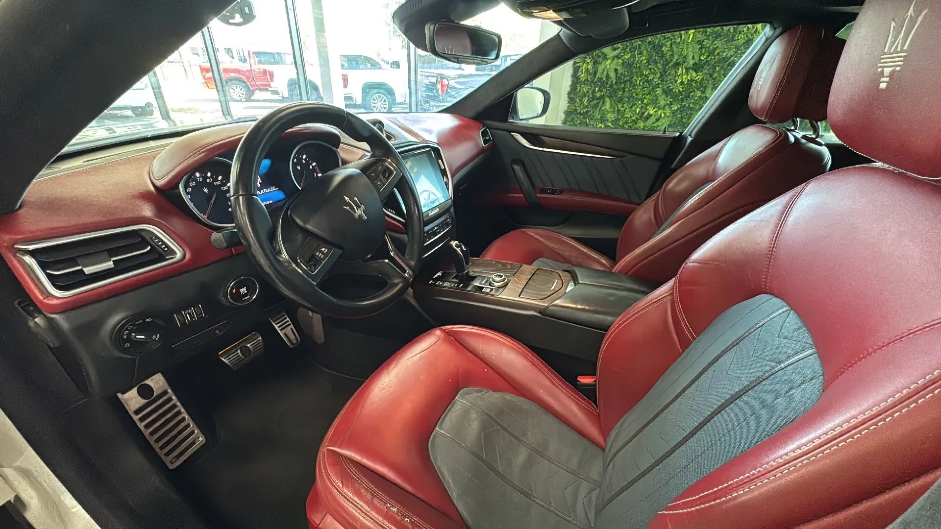 Used 2017 Maserati Ghibli w/ Luxury Package RWD image 13