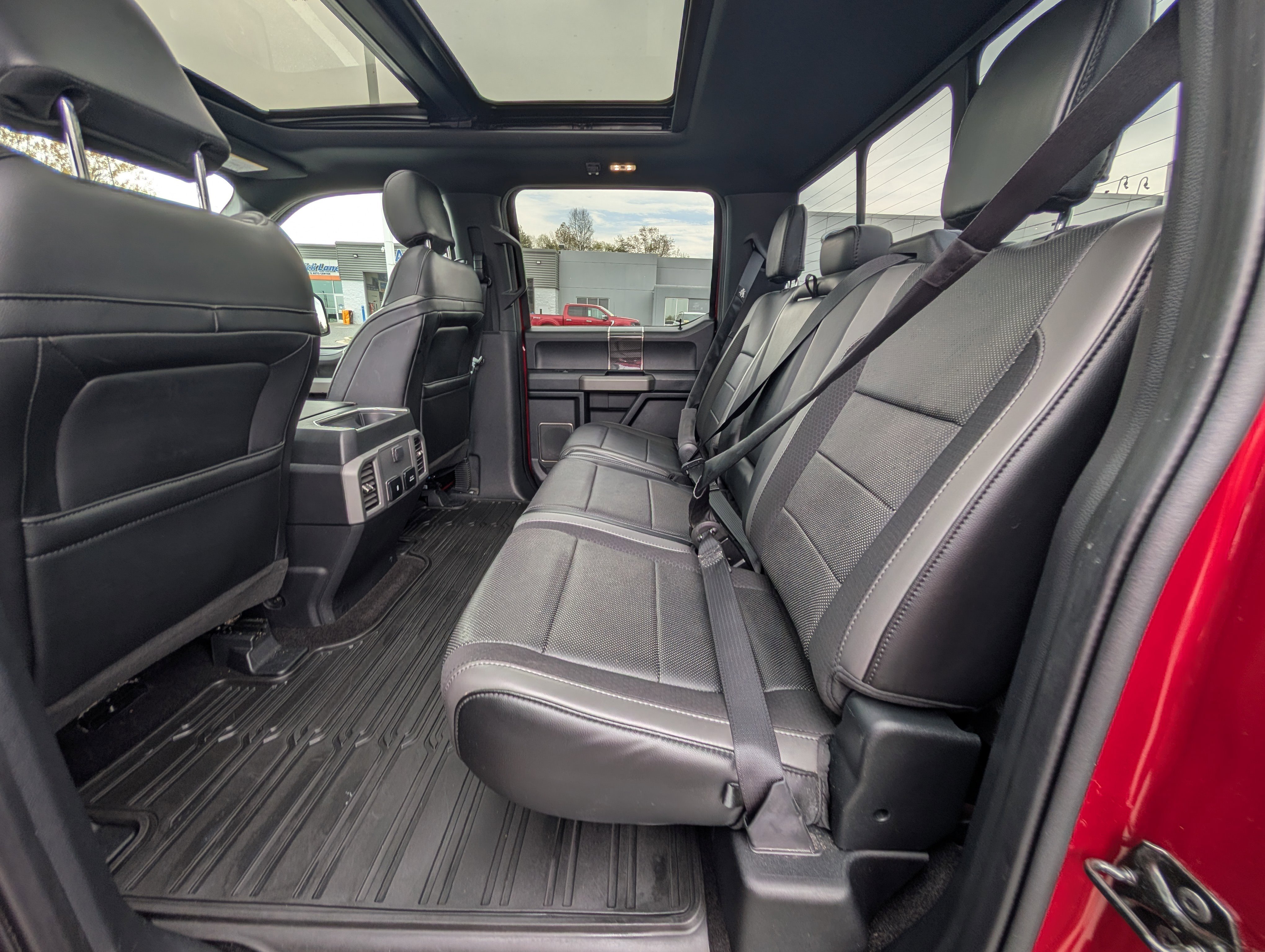 Certified 2019 Ford F150 Raptor w/ Equipment Group 802A Luxury image 13