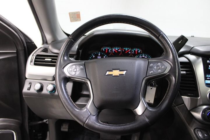 Used 2020 Chevrolet Suburban LT image 40