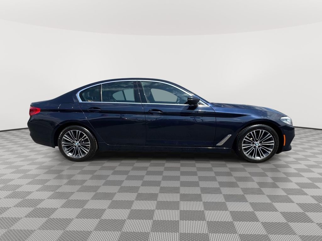 Used 2019 BMW 540i xDrive w/ Convenience Package AWD/4WD image 3