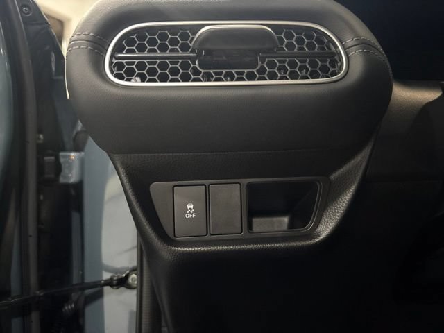 Used 2026 Honda HR-V EX-L image 16