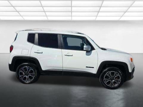 Used 2018 Jeep Renegade Limited w/ Safety & Security Group image 4