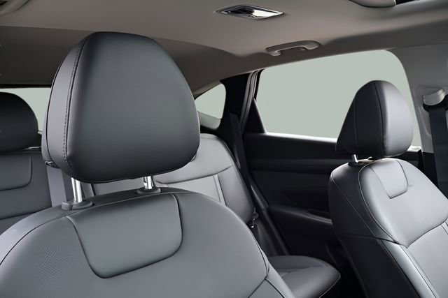 Used 2025 Hyundai Tucson SEL image 18