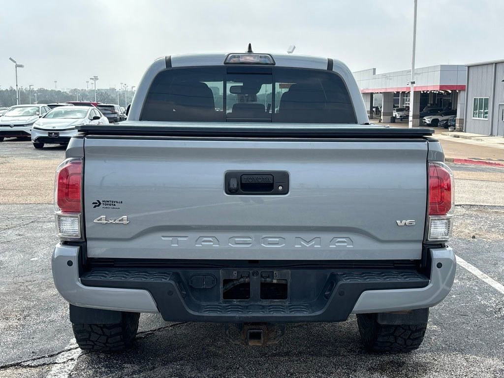 Used 2018 Toyota Tacoma Limited image 5