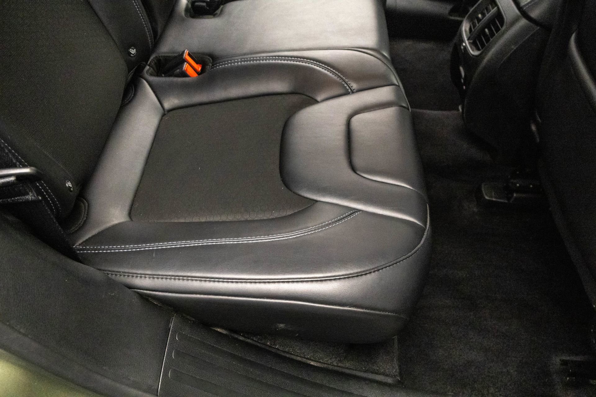 Used 2019 Jeep Cherokee Latitude Plus image 35