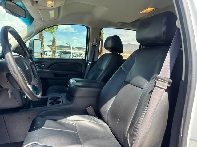 Used 2014 Chevrolet Silverado 2500 LTZ w/ LTZ Plus Package AWD/4WD image 18