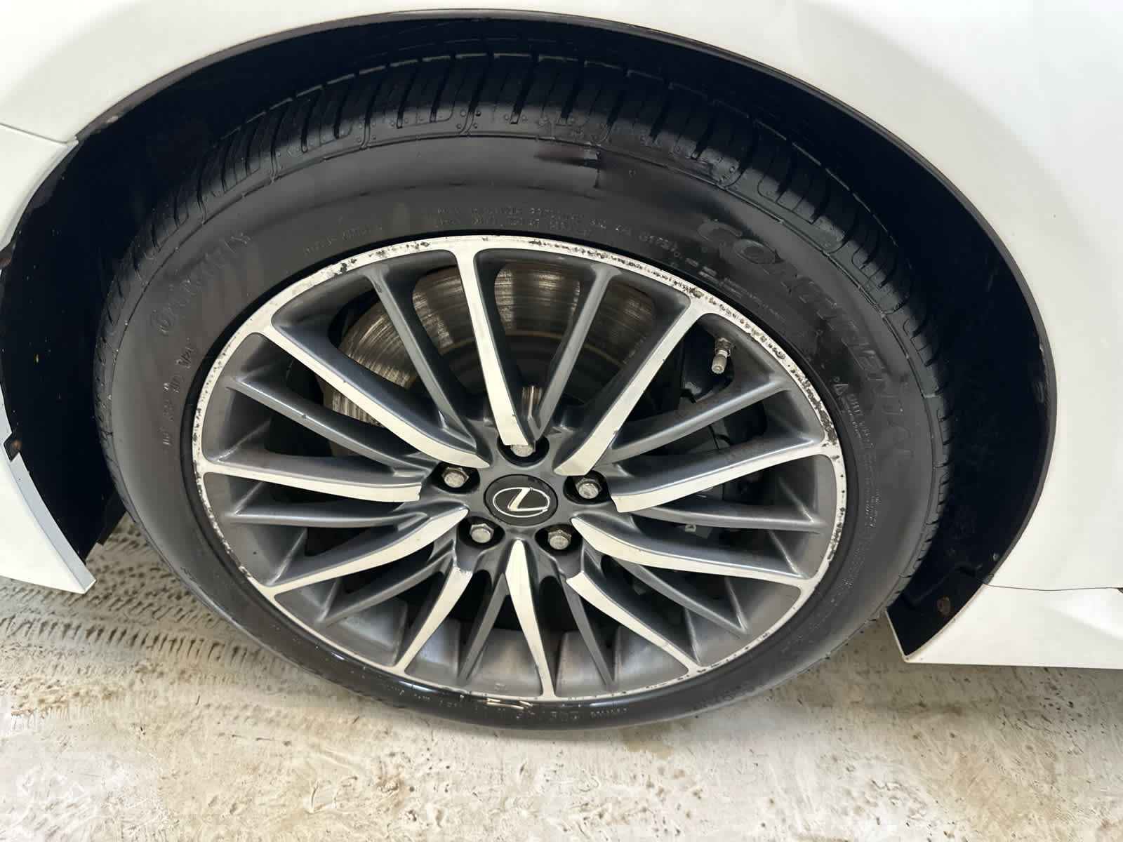 Used 2013 Lexus LS 460 AWD w/ F-Sport Pkg image 12