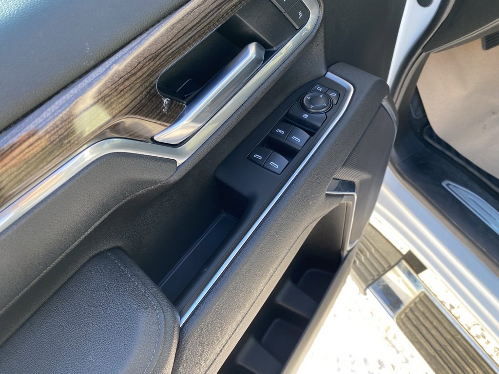 Used 2025 Chevrolet Silverado 2500 LT w/ Convenience Package image 10