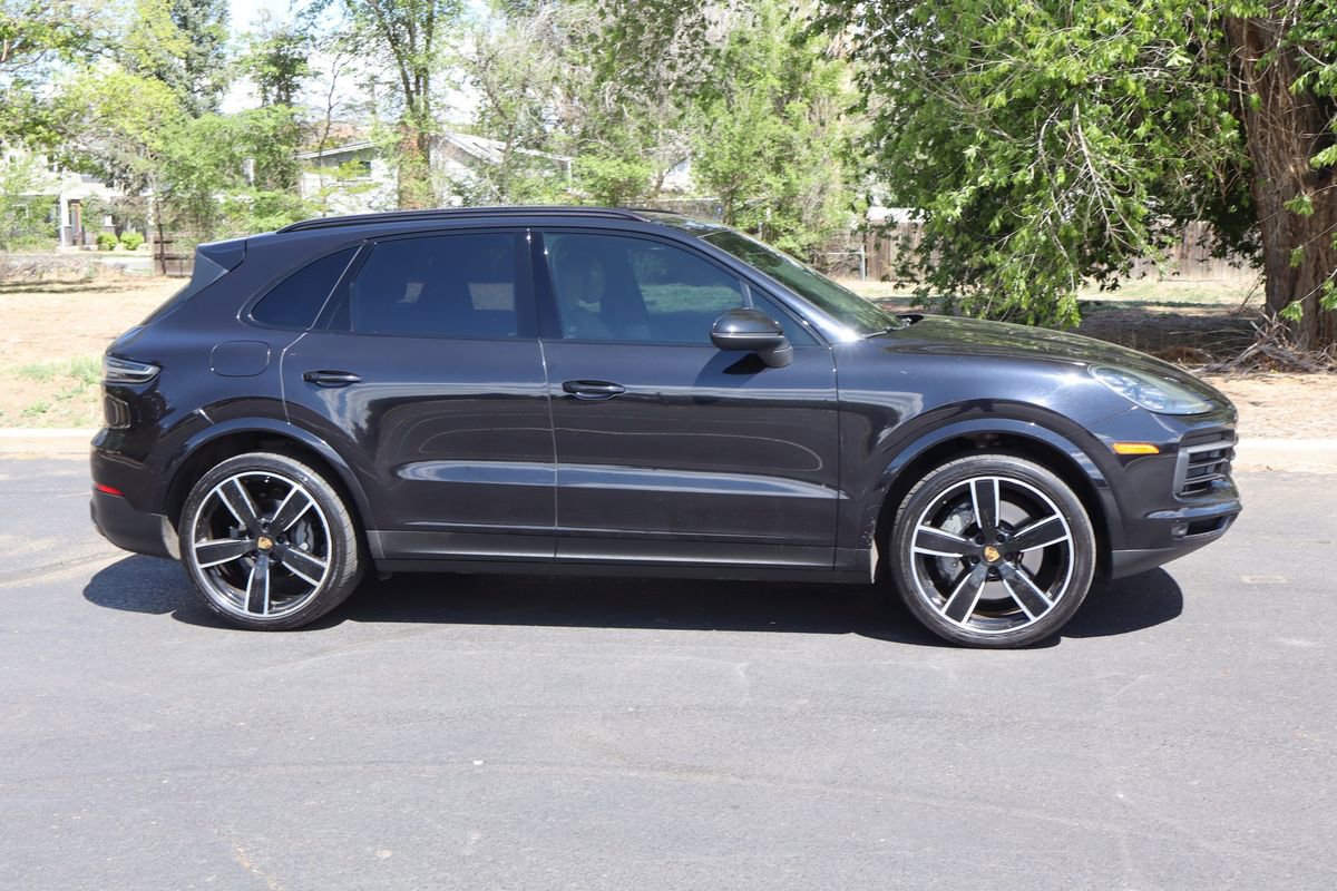 Used 2019 Porsche Cayenne S AWD/4WD image 3