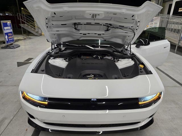 New 2025 Dodge Charger Daytona R/T w/ Quick Order Package 25M R/T AWD/4WD image 13