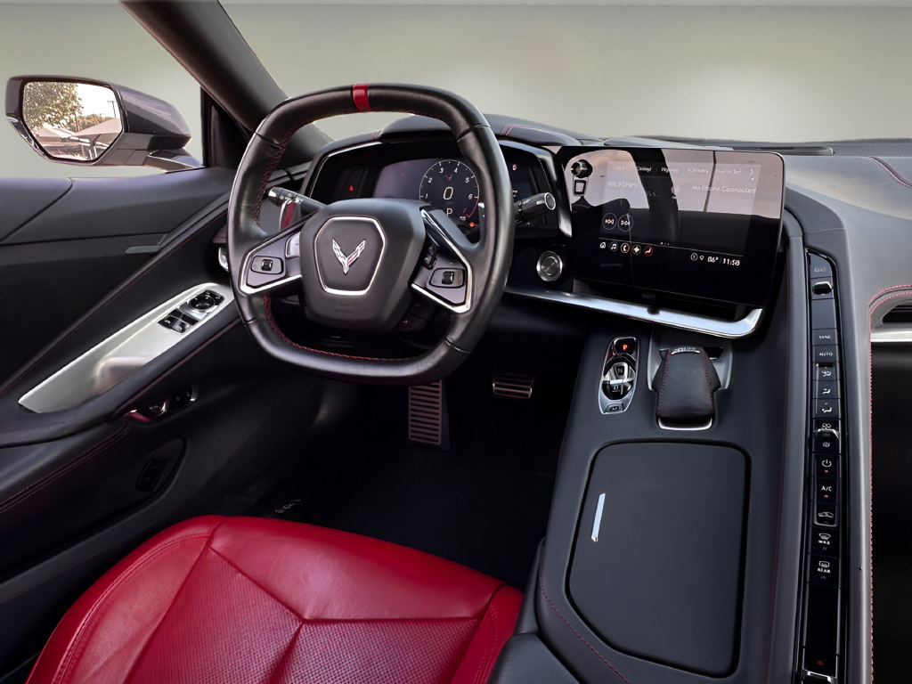Used 2021 Chevrolet Corvette Stingray Coupe w/ Z51 Performance Package RWD image 9