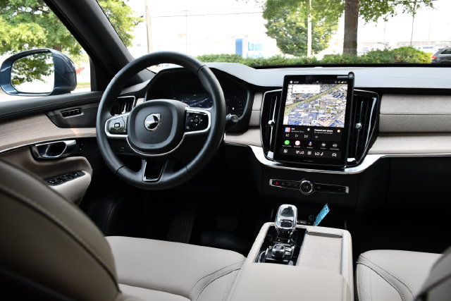 New 2026 Volvo XC90 B6 Plus w/ Protection Package Premier AWD/4WD image 20