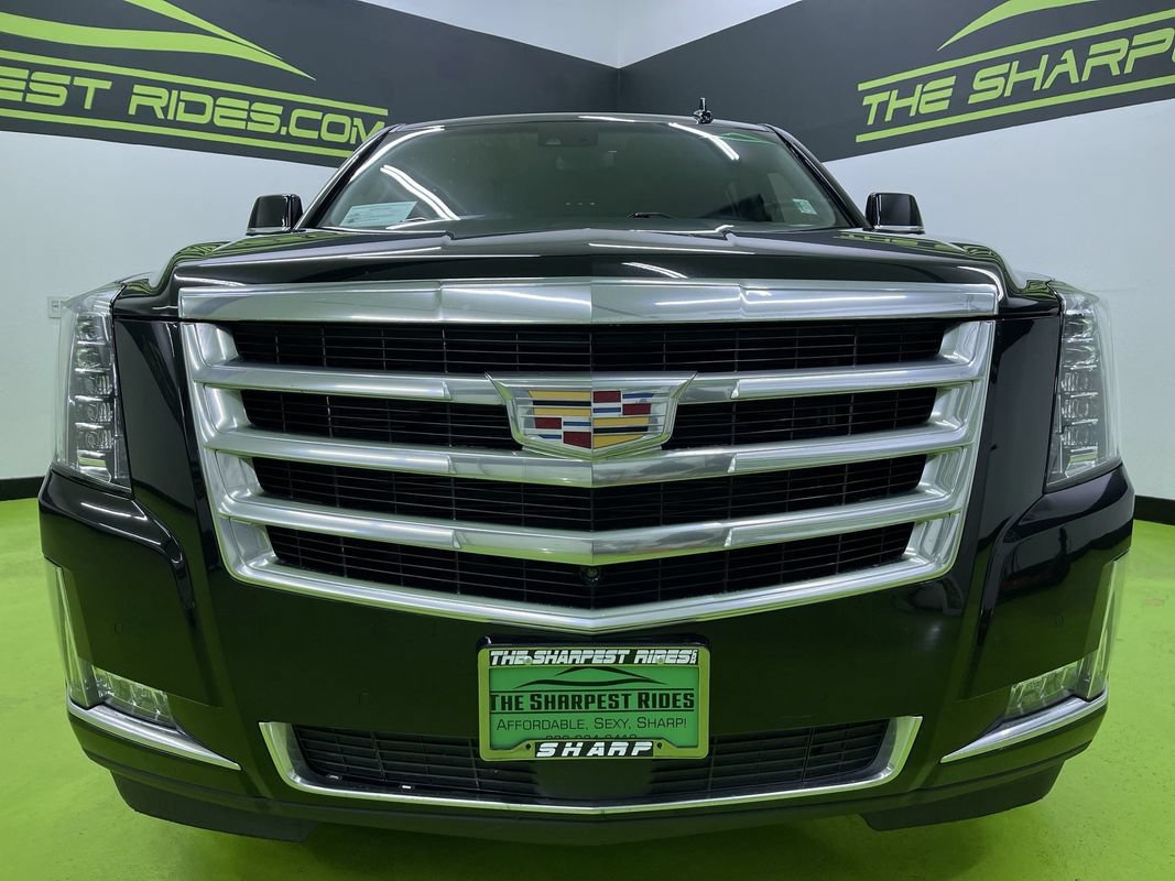 Used 2017 Cadillac Escalade ESV Premium Luxury AWD/4WD image 3