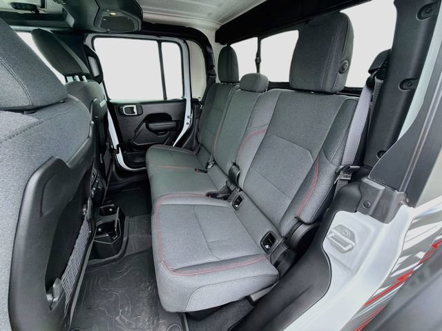 Used 2026 Jeep Gladiator Rubicon w/ Steel Power Dome Hood Package AWD/4WD image 25