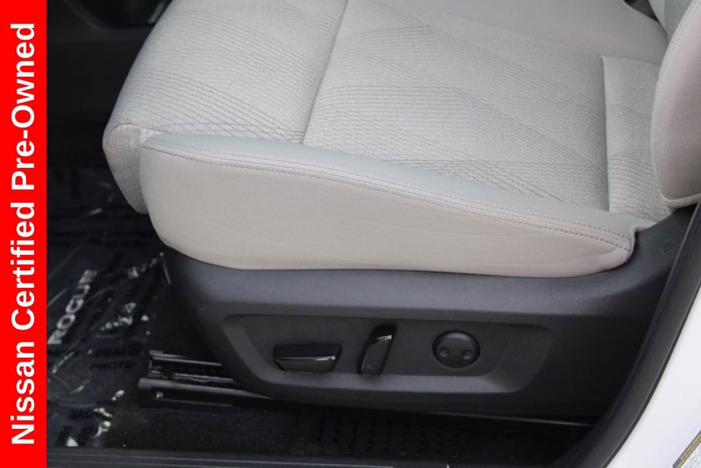 Certified 2024 Nissan Rogue SV image 17