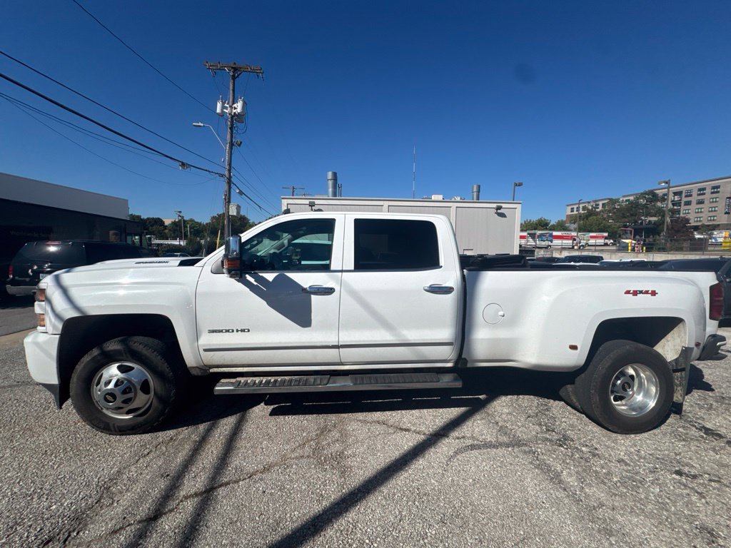 Used 2019 Chevrolet Silverado 3500 LTZ w/ Duramax Plus Package AWD/4WD image 7