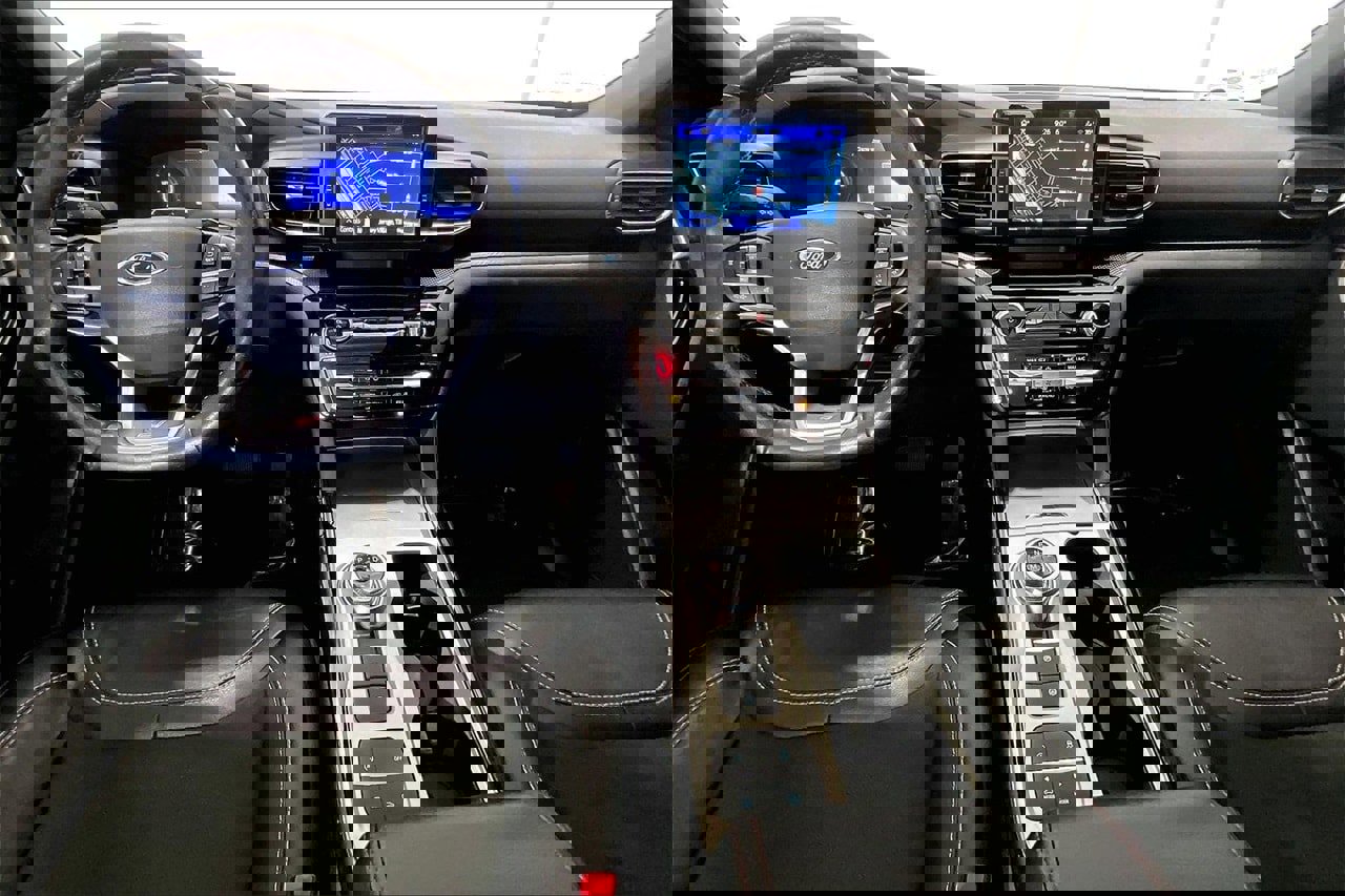 Used 2023 Ford Explorer ST w/ ST Street Pack image 15