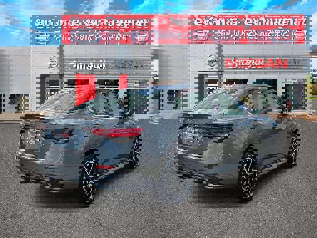 Used 2024 Nissan Sentra SR w/ SR Premium Package image 5