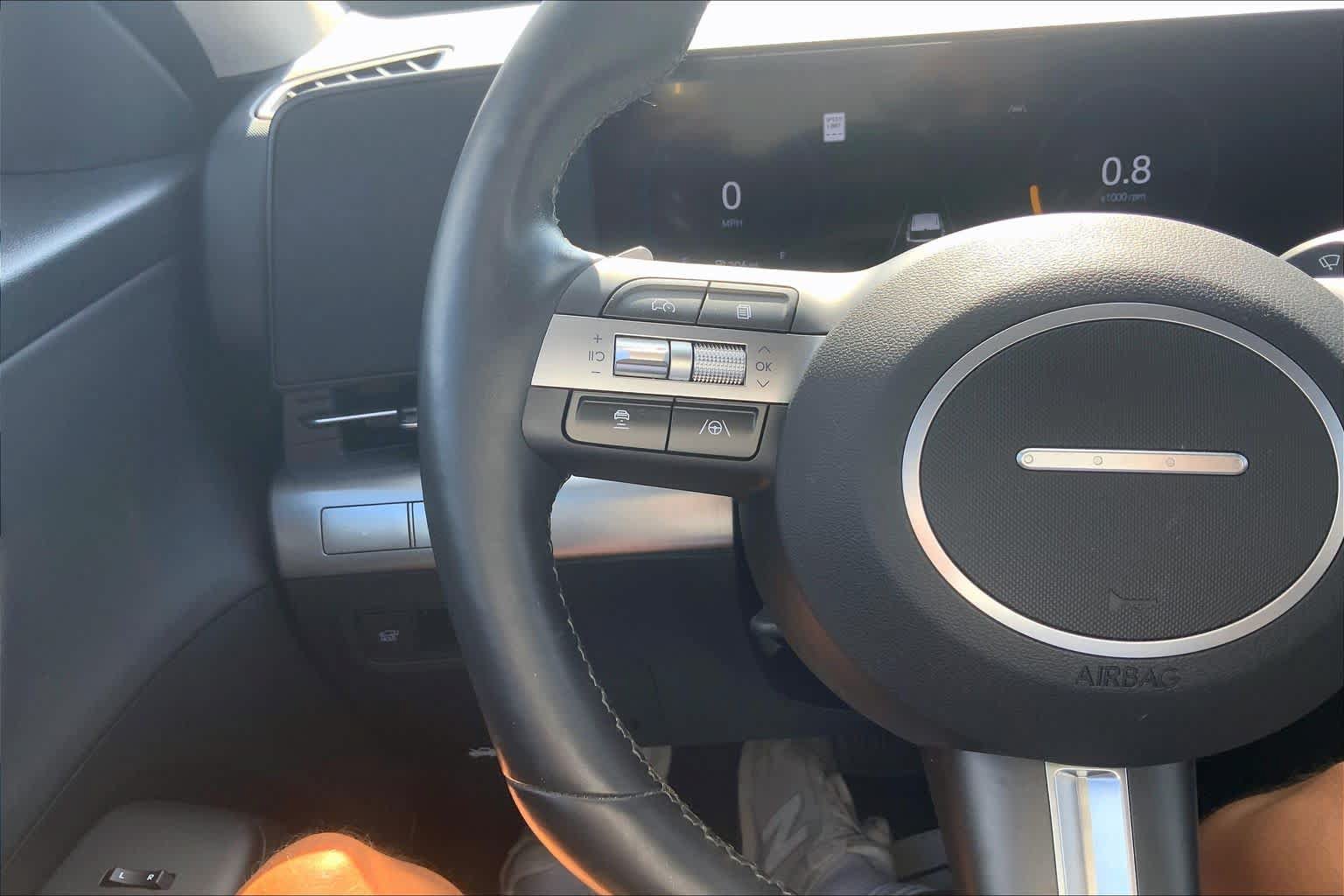 Used 2024 Hyundai Kona Limited FWD image 23