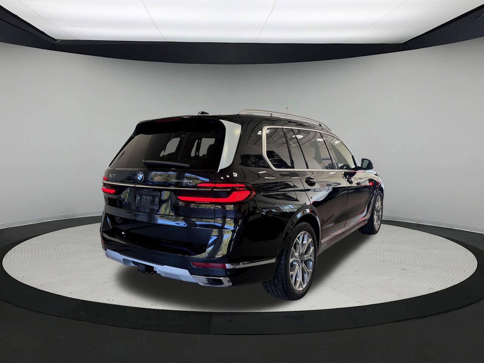 New 2027 BMW X7 xDrive40i w/ Premium Package AWD/4WD image 5