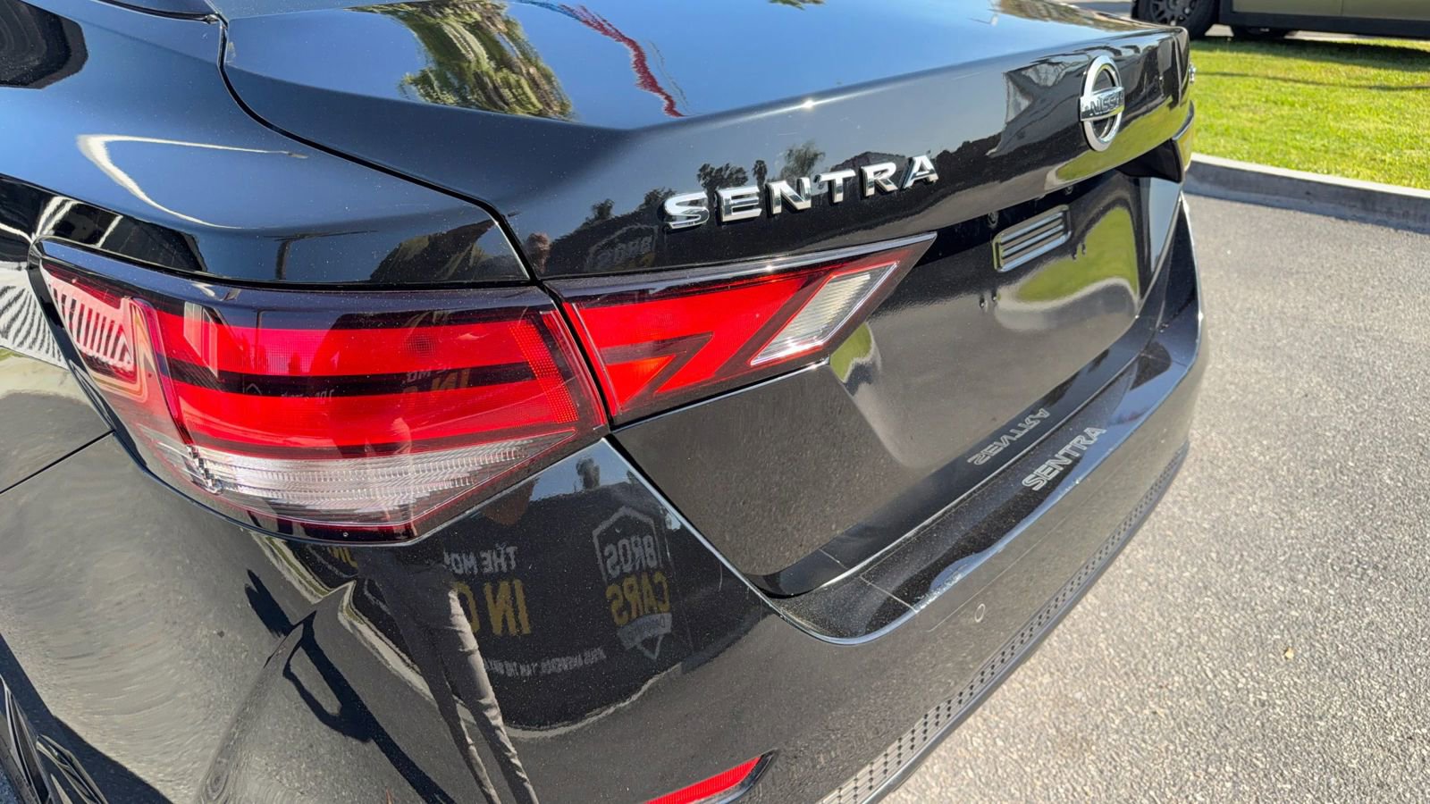 Used 2020 Nissan Sentra SV image 26