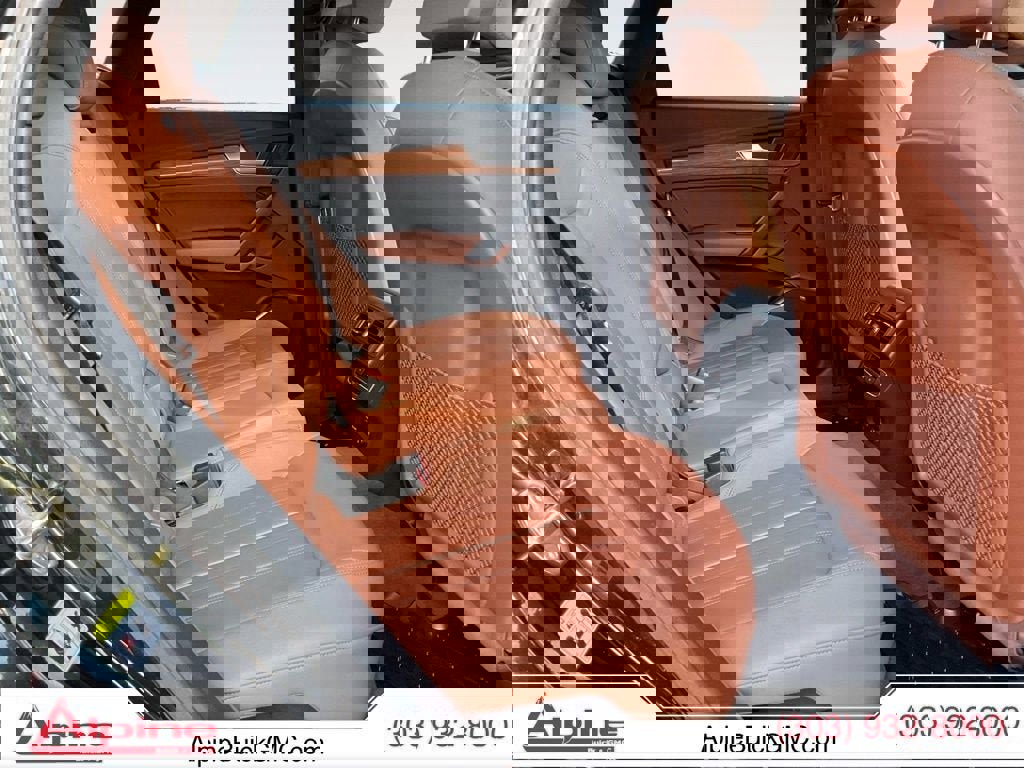 Used 2021 Audi Q5 Premium image 13