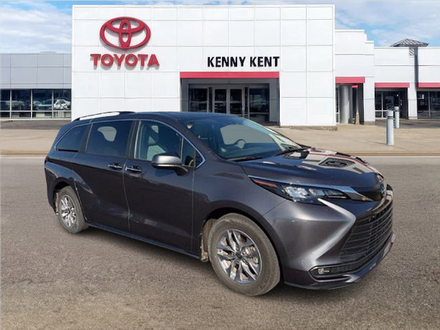 Used 2025 Toyota Sienna XLE w/ XLE Plus Package