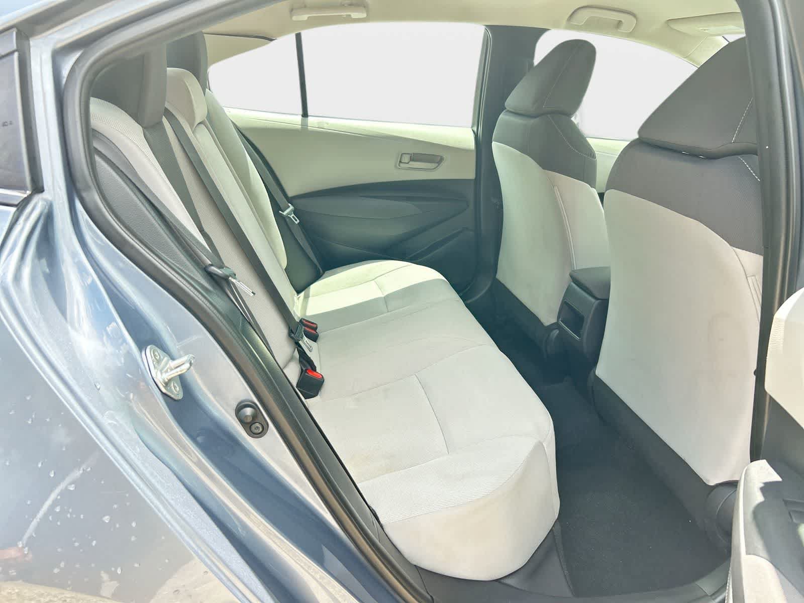 Used 2022 Toyota Corolla LE FWD image 13