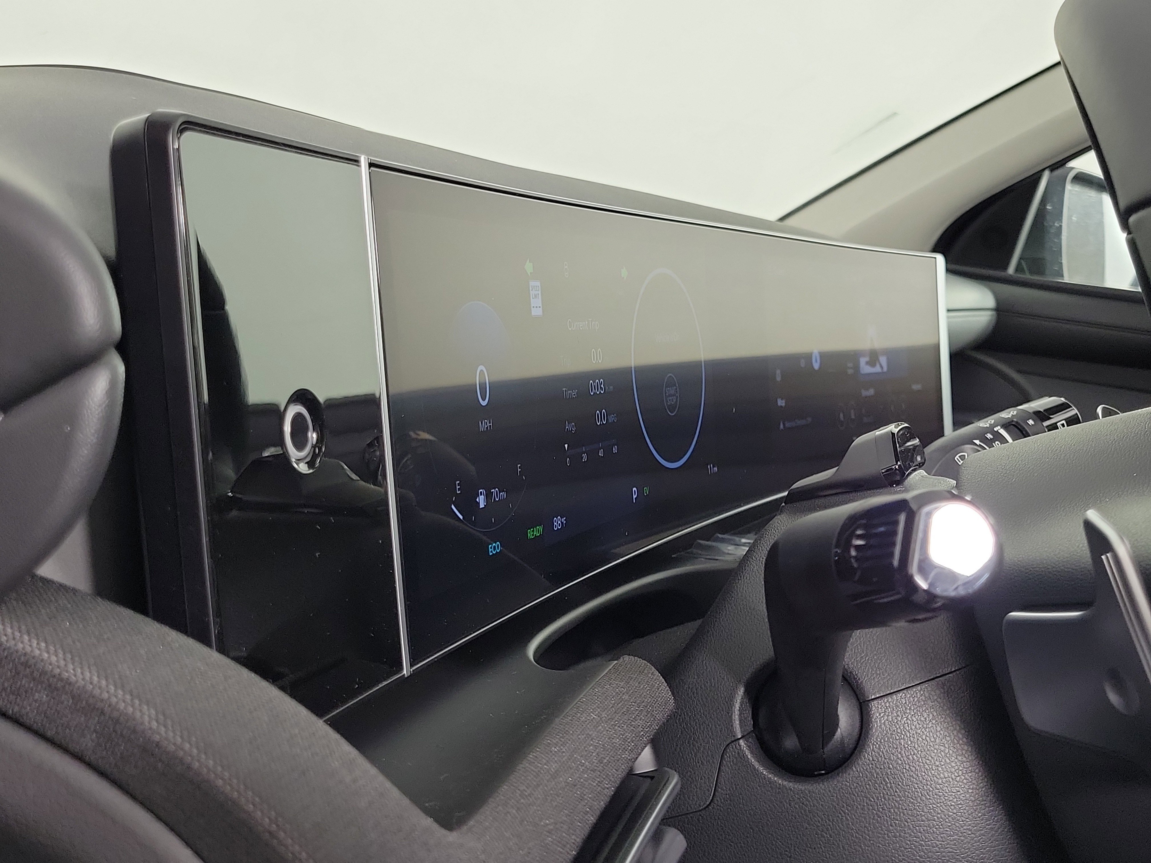 New 2025 Hyundai Tucson Limited w/ Tow & Go Package image 13