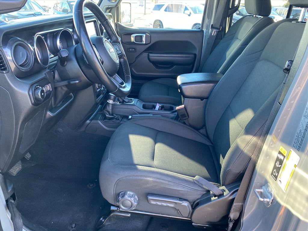 Used 2022 Jeep Wrangler Unlimited Sport AWD/4WD image 9