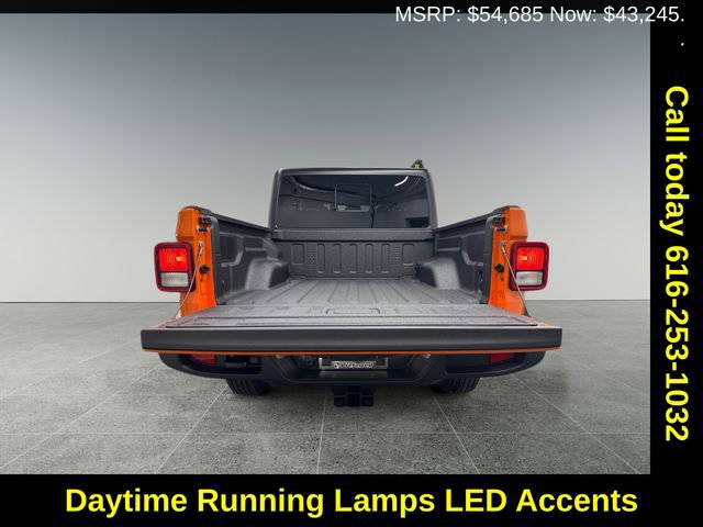 New 2025 Jeep Gladiator Sport image 23